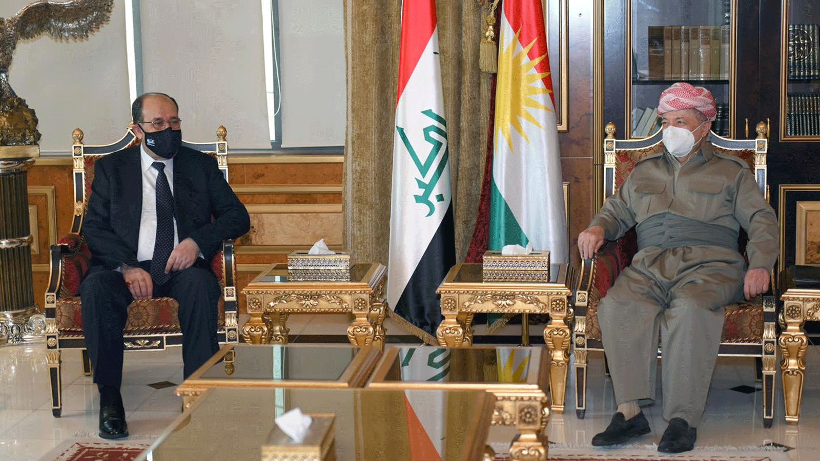 مسعود بارازاني مستقبلاً المالكي في اربيل. الاربعاء 25 آب/ أغسطس 2021(صورة من صفحة مسعود بارازاني الرسمية على فيسبوك)