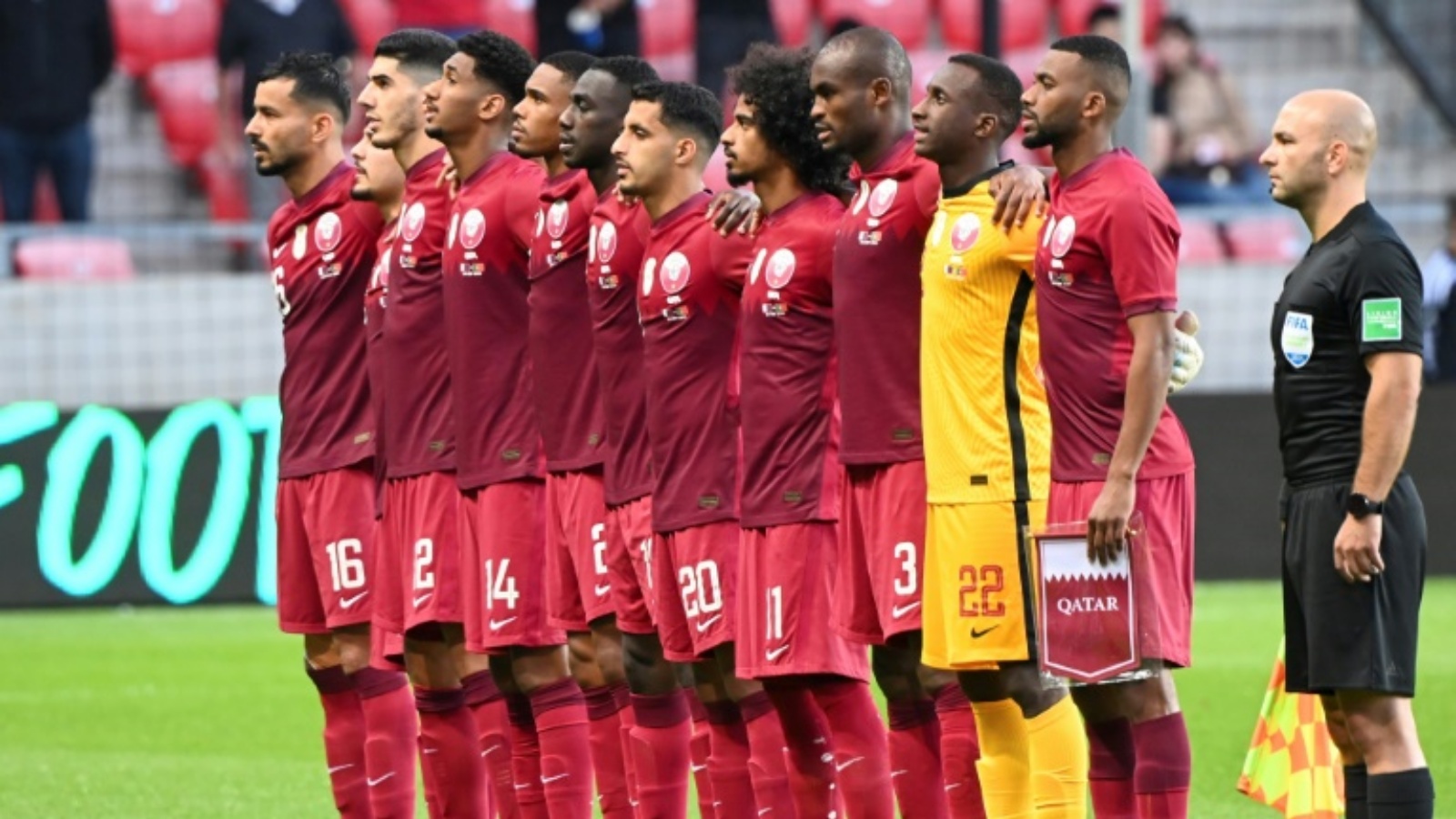منتخب قطر لكرة القدم قبل مباراة مع البرتغال في 4 أيلول/سبتمبر 2021