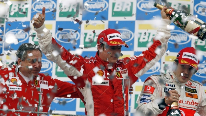 حقق الفنلندي كيمي رايكونن لقب بطولة العالم للفورمولا واحد في العام 2007 مع فريق فيراري