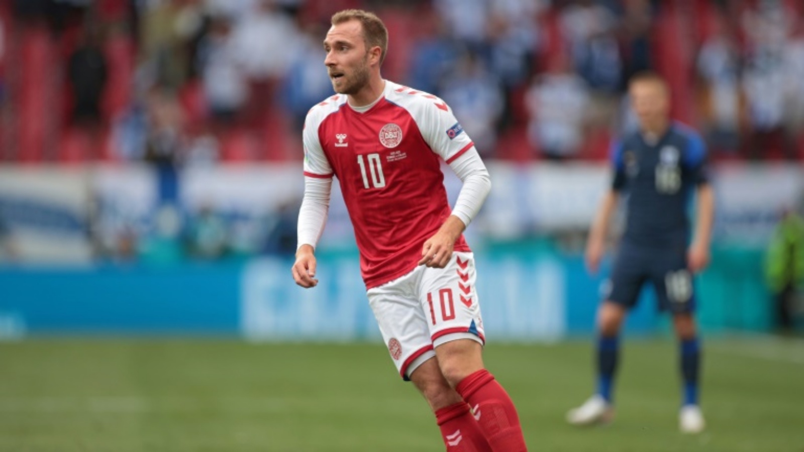 إريكسن تعرّض لسكتة قلبية في المباراة الأولى للدنمارك في كأس أوروبا ضد فنلندا في كوبنهاغن في 12 حزيران/يونيو 2021 وتم إنعاشه على أرض الملعب.