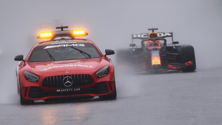 مُنح الهولندي ماكس فيرستابن نصف عدد النقاط على الرغم من إلغاء سباق بلجيكا بسبب الأمطار الغزيرة.