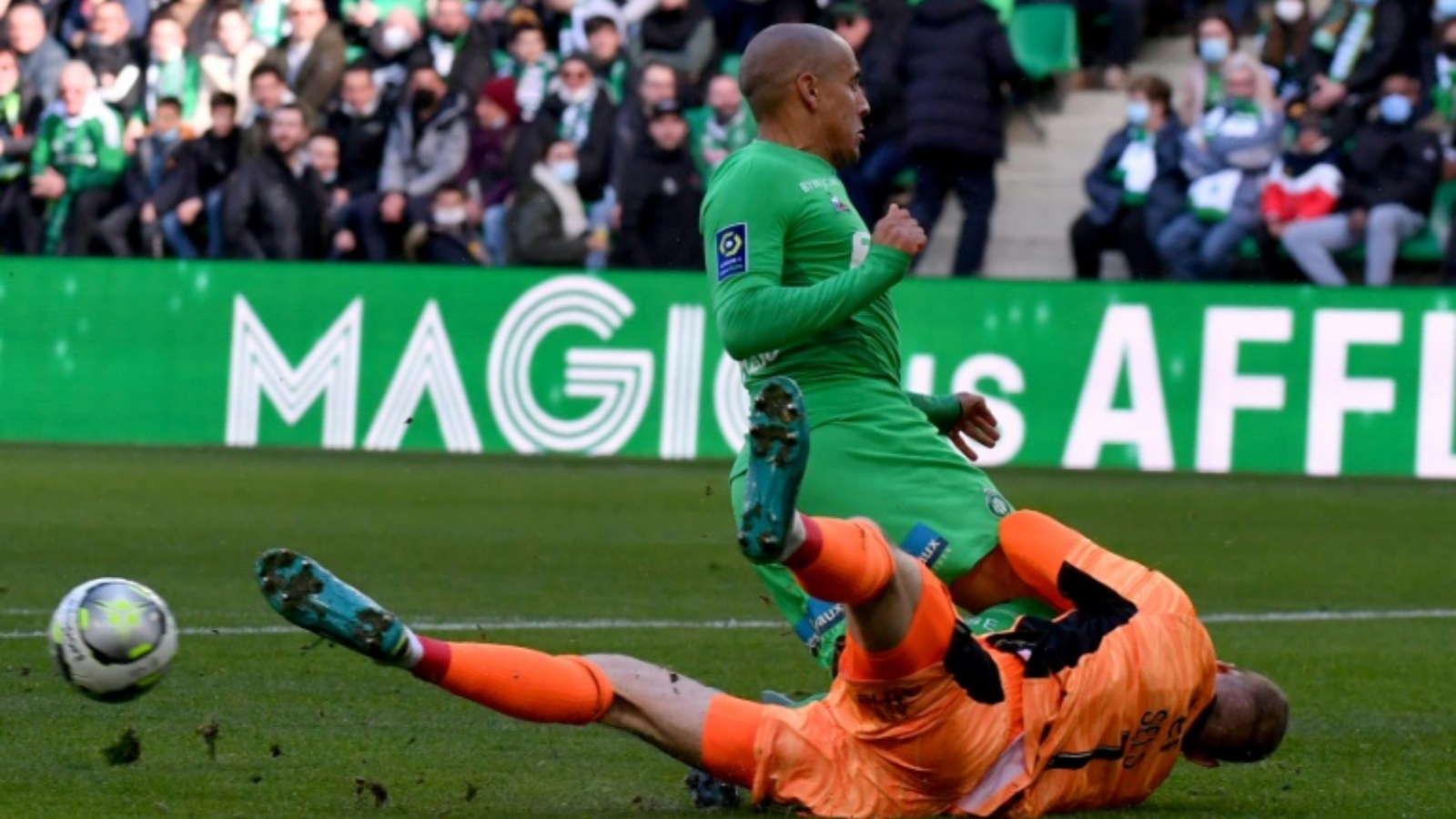 التونسي الخزري يعاني من إصابة ستبعده عن مباراتي تونس ومالي