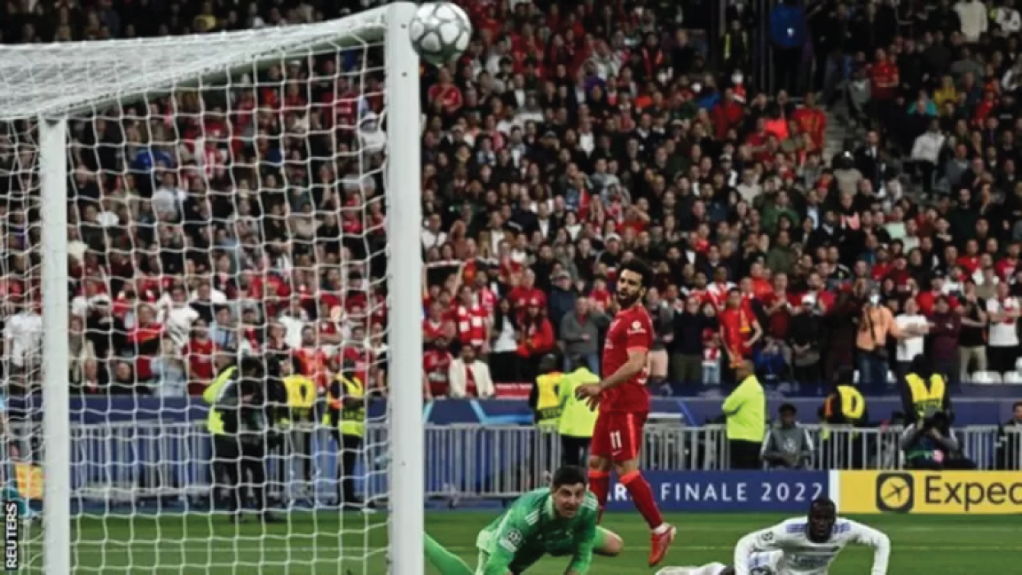 REUTERS أتيحت لصلاح فرصة متأخرة أنقذها تيبو كورتوا حارس ريال مدريد في نهائي دوري أبطال أوروبا