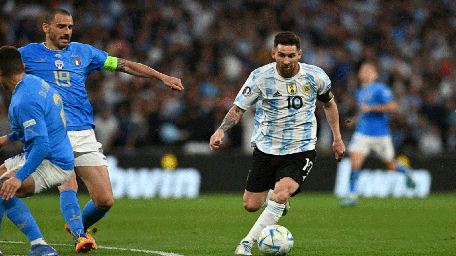 الأرجنتيني ليونيل ميسي خلال مباراة منتخب بلاده بطل كوبا أميركا أمام إيطاليا بطلة أمم أوروبا 