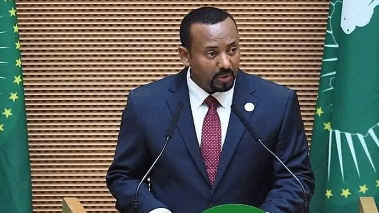 رئيس الوزراء الإثيوبي أبي أحمد يتحدث خلال القمة الافتتاحية لرؤساء دول وحكومات الاتحاد الأفريقي في أديس أبابا، إثيوبيا، في 5 فبراير \شباط