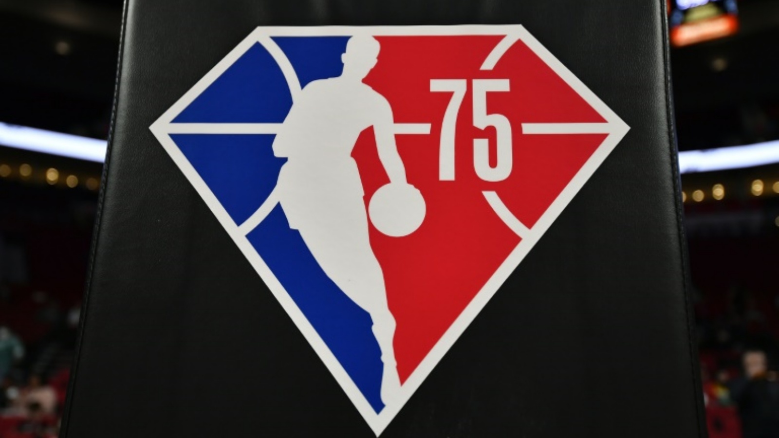 ينطلق الموسم الجديد من دوري كرة السلة الأميركي للمحترفين الثلاثاء