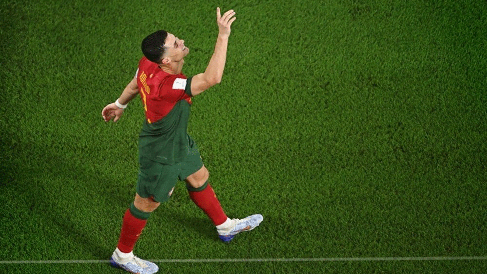  كريستيانو رونالدو يحتفل بتسجيله الهدف في كأس العالم