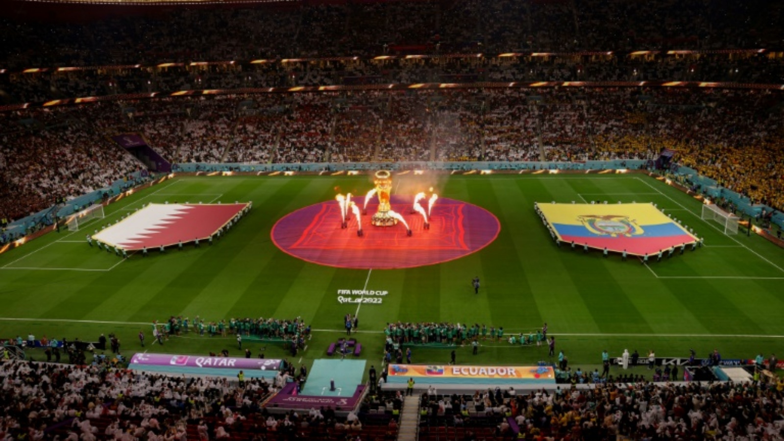 من حفل افتتاح مونديال قطر 2022 في كرة القدم في استاد البيت