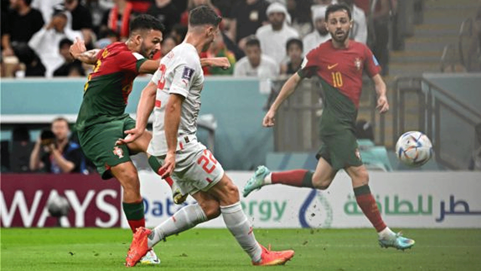 غونسالو راموس يسدد الهدف الأول لصالح البرتغال