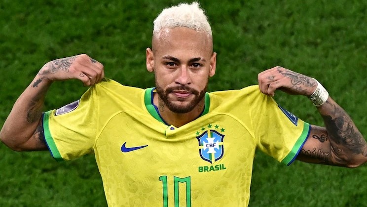 النجم البرازيلي نيمار بعد خسارة منتخب بلاده أمام منتخب كرواتيا في 9 ديسمبر 2022