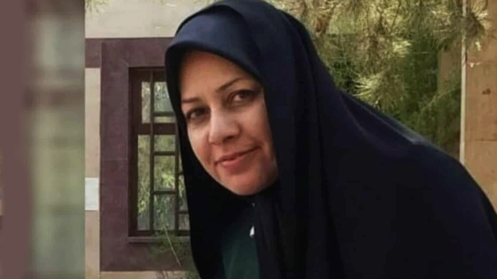  الناشطة المدنية فريدة مرادخاني، ابنة بدرية حسيني خامنئي، شقيقة المرشد الأعلى الإيراني(تويتر)