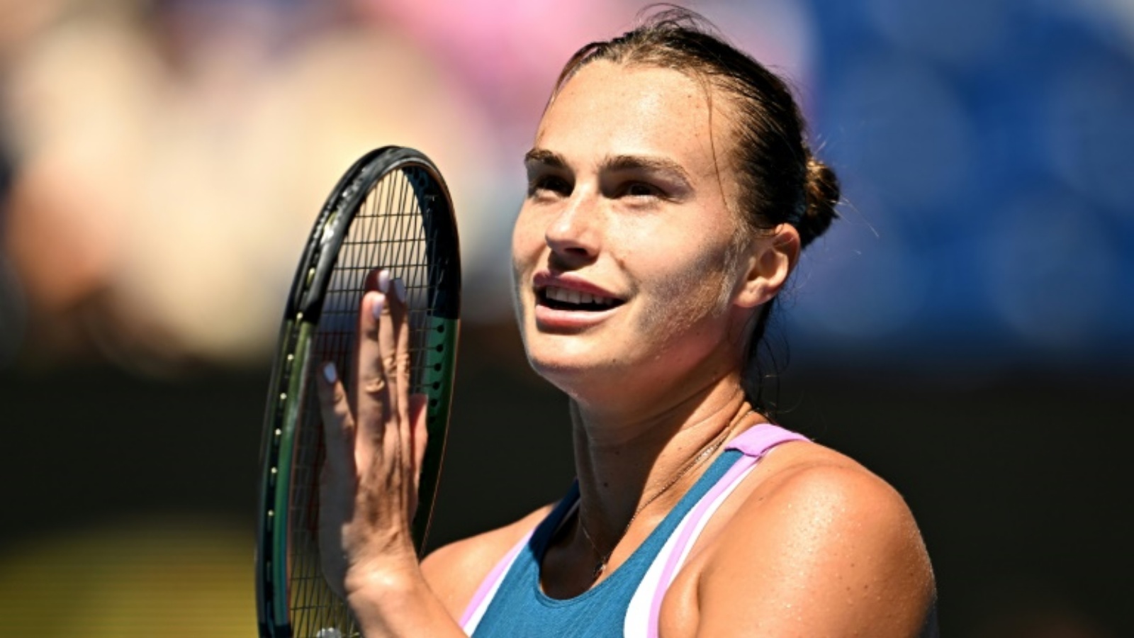 البيلاروسية أرينا سابالينكا بعد فوزها على الكرواتية دونا فيكيتش في ربع نهائي بطولة استراليا المفتوحة في كرة المضرب. ملبورن في 25 يناير 2023