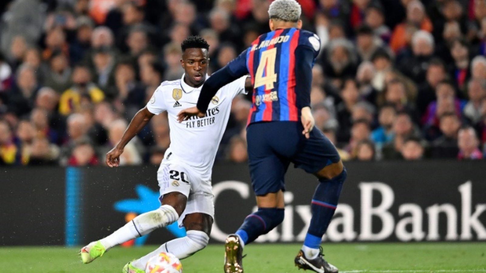 يلتقي ريال مدريد وبرشلونة في دالاس 