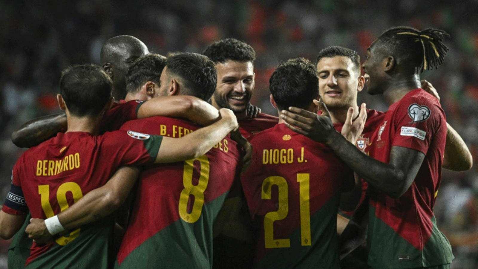 لاعبو المنتخب البرتغالي يحتفلون بالفوز على لوكسمبورغ (9-0) في تصفيات كأس أوروبا 2024 في فارو في 11 أيلول/سبتمبر 2023