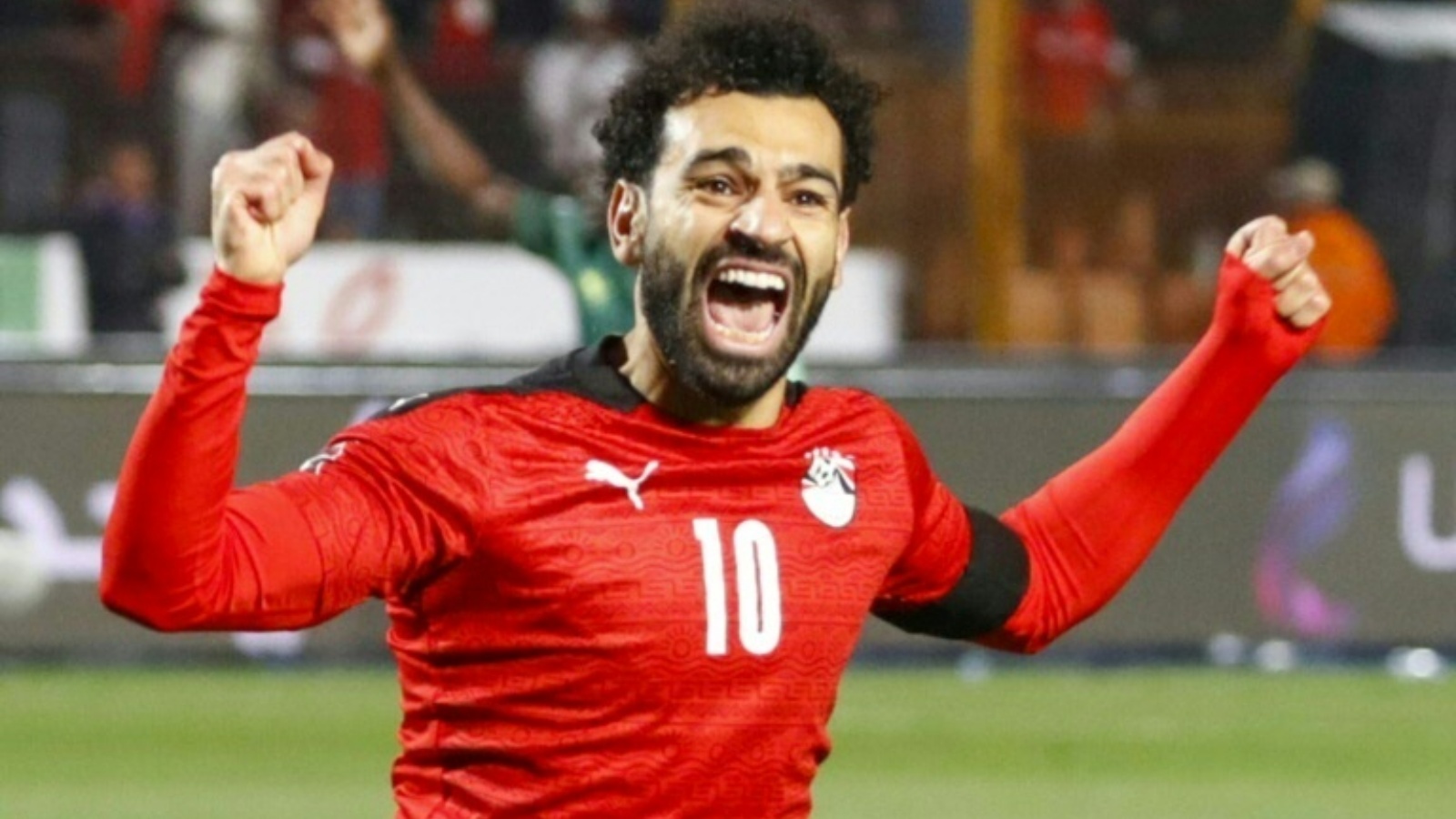 صلاح يحتفل بعد التسجيل لمنتخب مصر