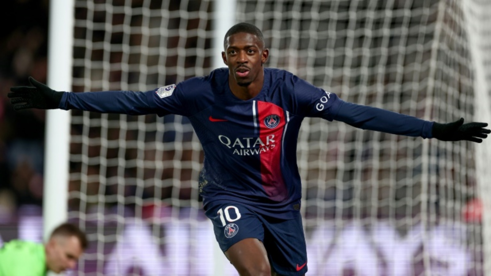 عثمان ديمبيليه بعد تسجيل هدفه الأول مع باريس سان جرمان في مرمى موناكو في 24 تشرين الثاني/نوفمبر 2023