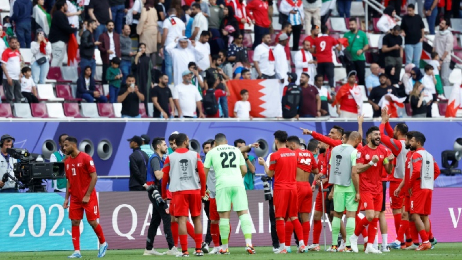 حققت البحرين فوزها الثاني وستلاقي اليابان في ثمن نهائي كأس آسيا