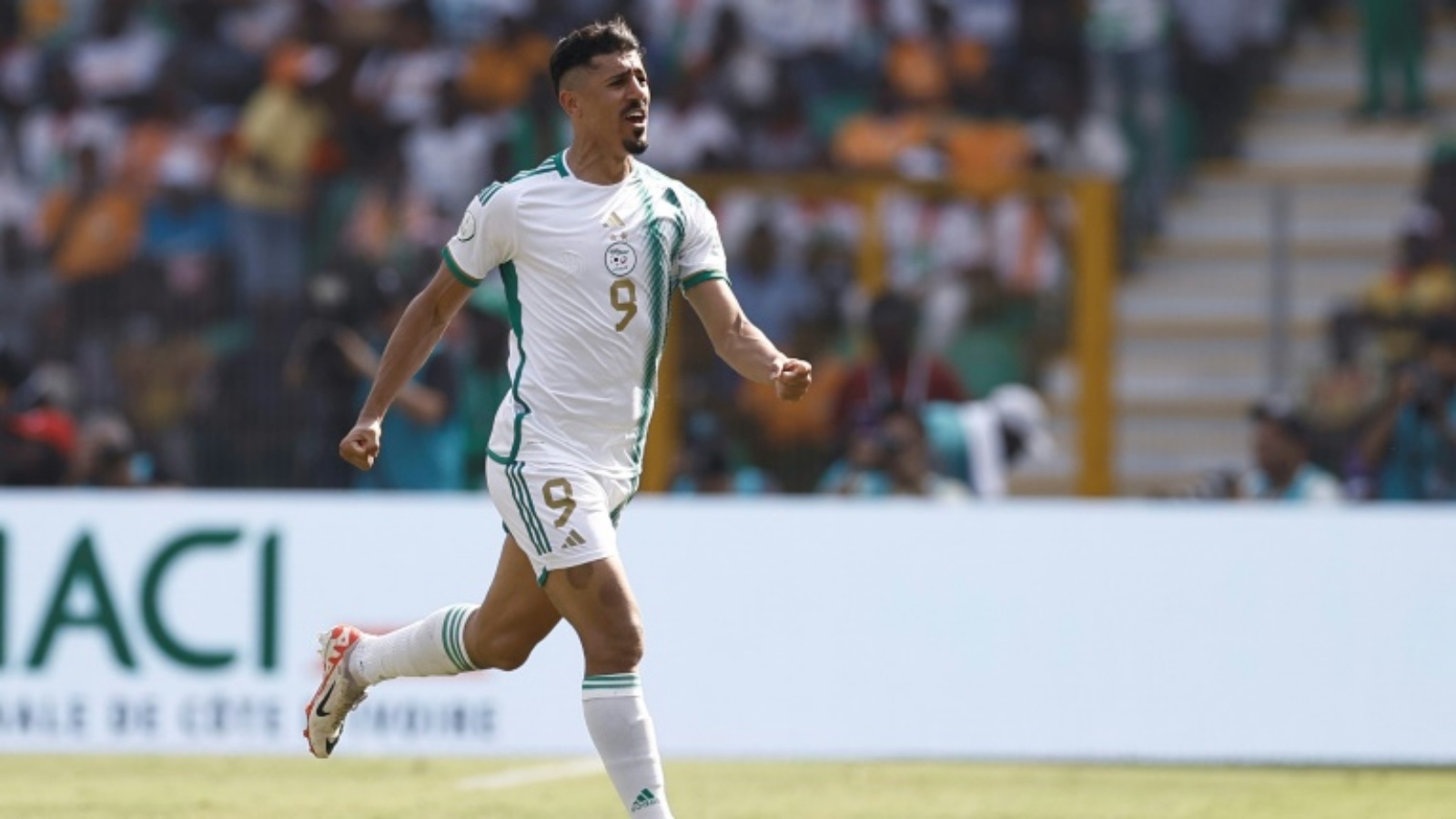 سجل بونجاح أهداف الجزائر الثلاثة في كأس أفريقيا الحالية