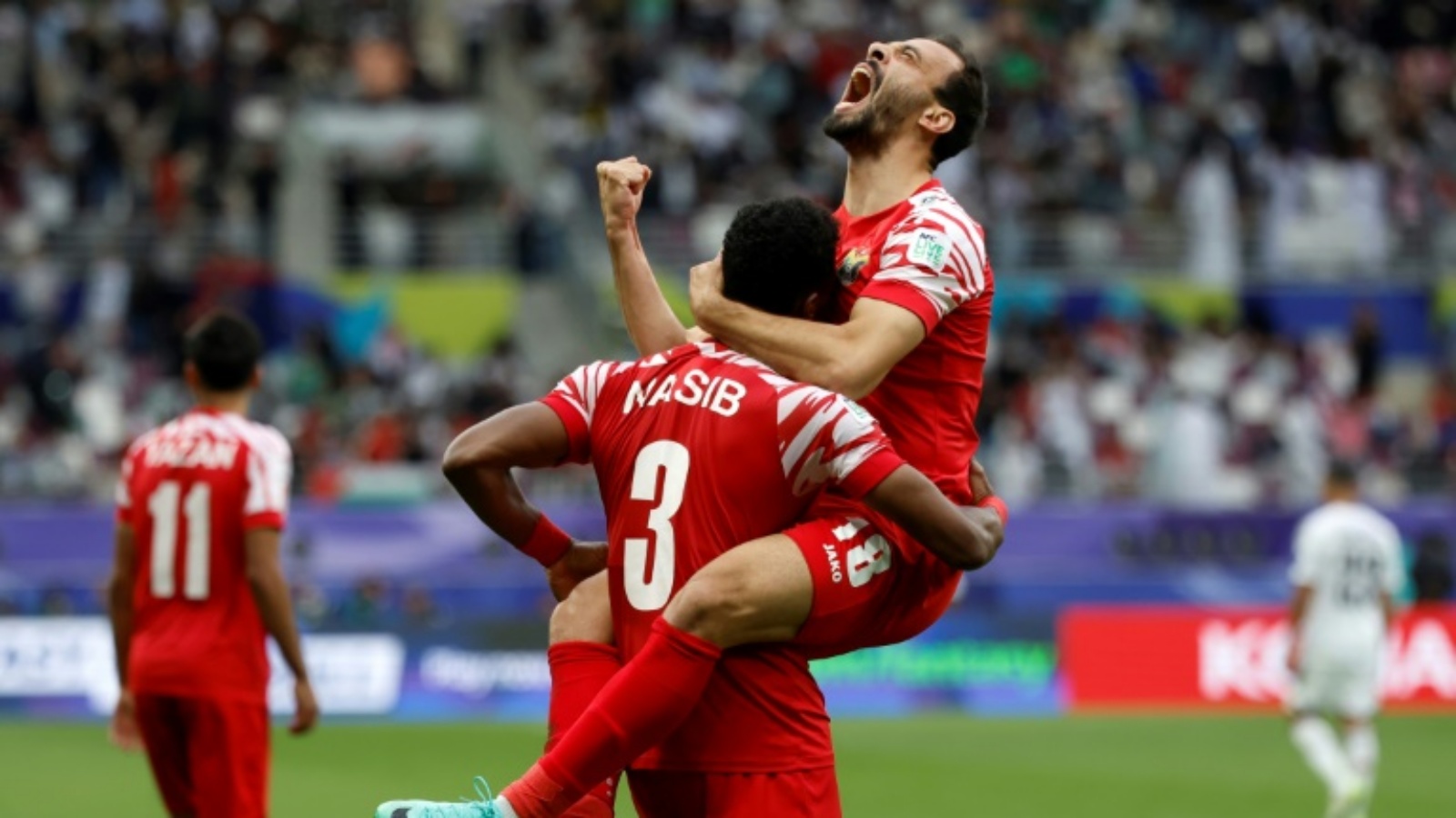 قلب الأردن تخلفه أمام العراق إلى فوز ثمين 3-2 في ثمن نهائي كأس آسيا