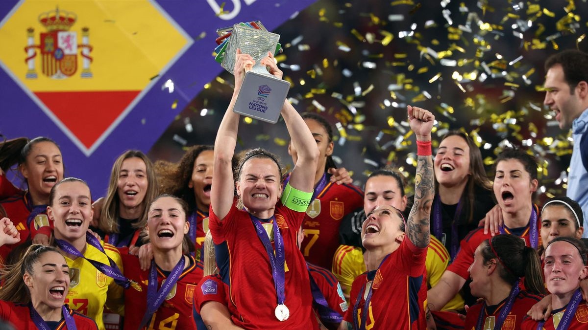 سيدات إسبانيا بطلات لدوري أمم أوروبا عقب الفوز بهدفين على فرنسا