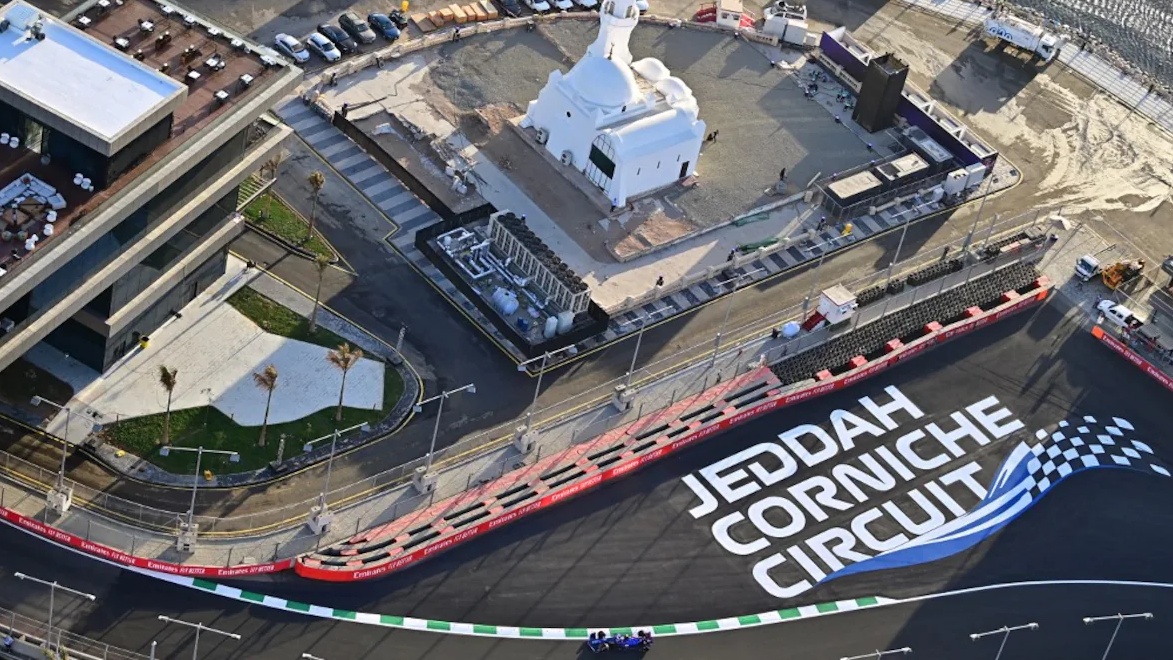 حلبة كورنيش جدة تستضيف سباق جائزة السعودية الكبرى stc للفورمولا -1