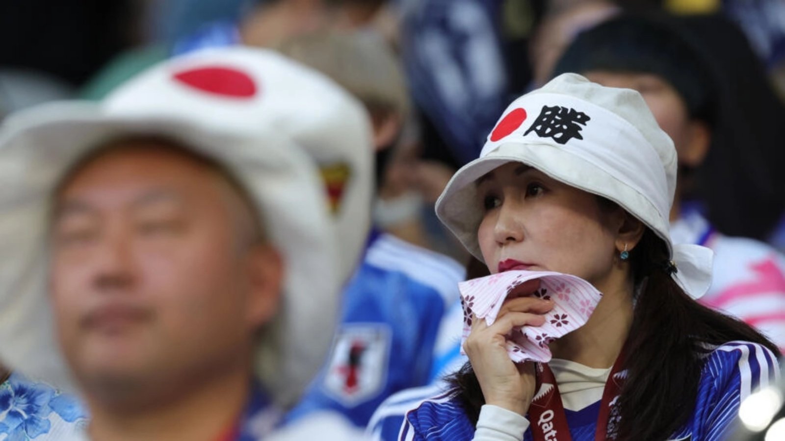 مشجعو منتخب اليابان في كأس آسيا مطلع العام 2024