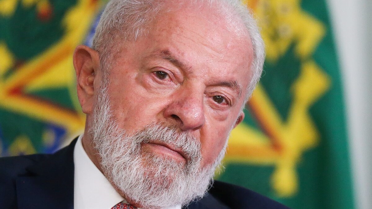 لولا داسيلفا رئيس البرازيل ينتقد الحكم بخروج داني ألفيش من السجن مقابل الكفالة