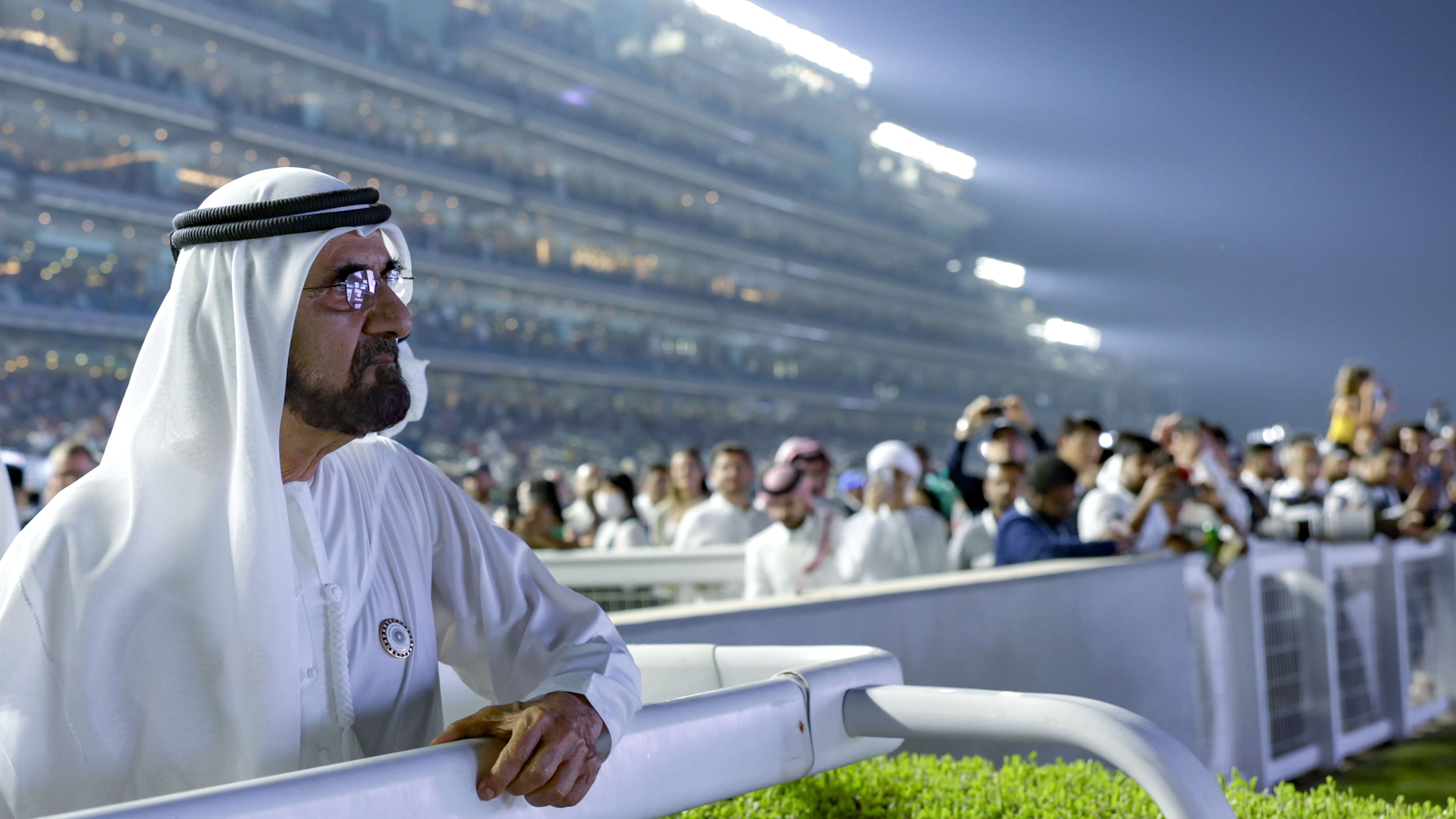 الشيخ محمد بن راشد آل مكتوم نائب رئيس دولة الإمارات، رئيس مجلس الوزراء حاكم دبي 