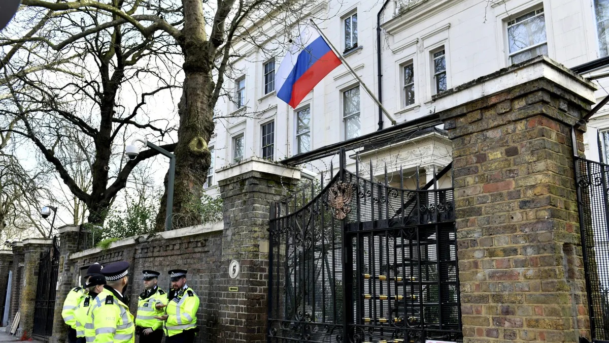 مبنى السفارة الروسية في العاصمة البريطانية 