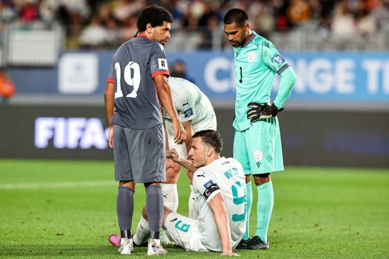 أصيب وود بوركه في مباراة التأهل الحاسمة ضد كاليدونيا الجديدة