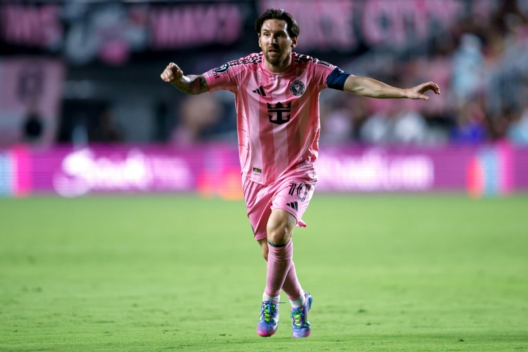 المهاجم الدولي الارجنتيني لفريق إنتر ميامي الأميركي ليونيل ميسي يحتفل بثنائيته في مرمى لوس أنجليس إف سي (3-1) في غياب ربع نهائي مسابقة دوري أبطال كونكاكاف في ميامي في التاسع من نيسان/أبريل 2025