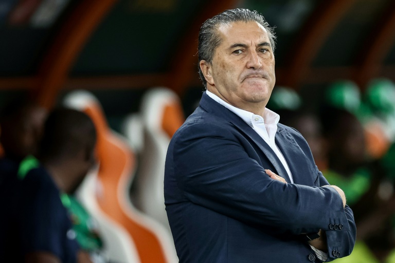 انتهى مشوار بيسيرو مع الزمالك المصري