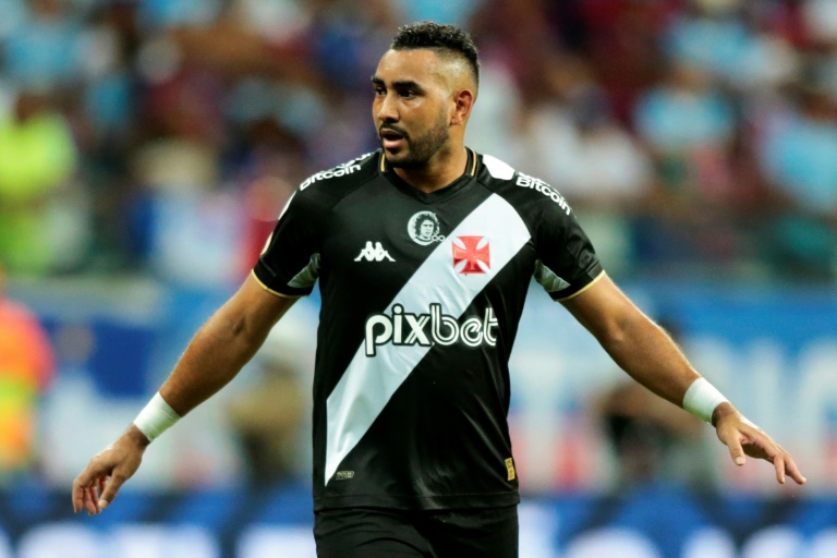 الفرنسي ديميتري باييت لاعب فاسكو دي غاما في مواجهة باهيا ضمن الدوري البرازيلي لكرة القدم. إل سلفادور، البرازيل، في 3 أيلول/سبتمبر 2023