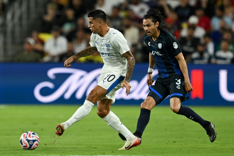 البرتغالي جواو كانسيلو لاعب الهلال السعودي في مواجهة باتشوكا المكسيكي ضمن مونديال الأندية بكرة القدم. ملعب جيوديس بارك، ناشفيل، في 26 حزيران/يونيو 2025