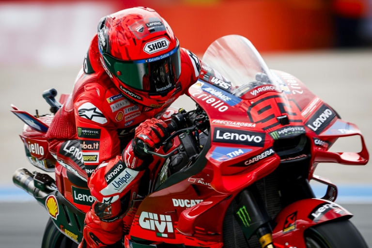 دراج دوكاتي الاسباني مارك ماركيس خلال سباق جائزة هولندا الكبرى في آسن في 29 حزيران/يونيو 2025