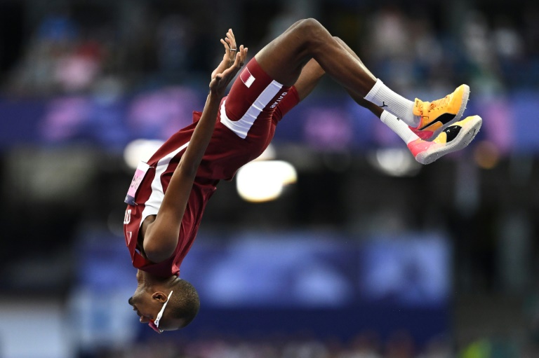 أحرز القطري معتز برشم الميدالية البرونزية في الوثب العالي في أولمبياد باريس 2024