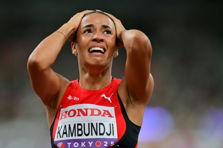 فجرت كامبوندجي مفاجأة في سباق 100 م حواجز