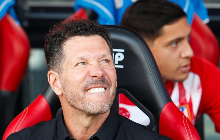 الأرجنتيني دييغو سيميوني مدرب أتلتيكو مدريد خلال مباراة فريقه ضد ريال مايوركا في الدوري الاسباني في 21 سبتمبر 2025