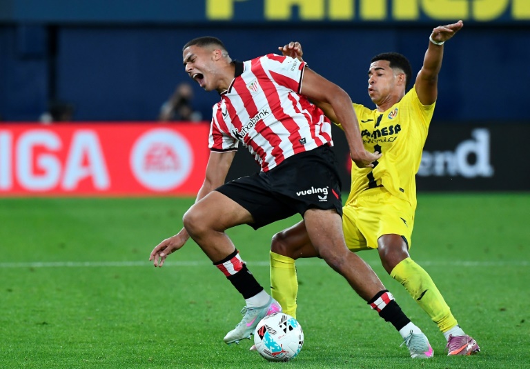 سنادي خلال مواجهة فياريال في الدوري الإسباني في 7 أيلول/سبتمبر 2025