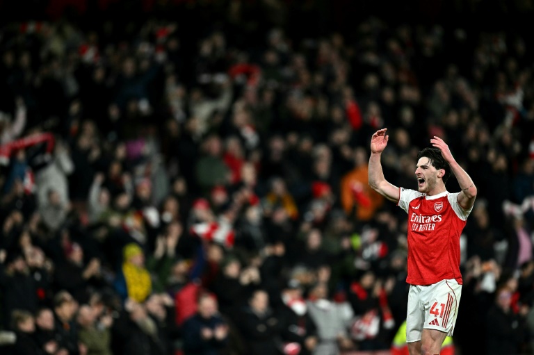 يعدّ رايس من أفضل لاعبي الوسط في الدوري الإنكليزي هذا الموسم