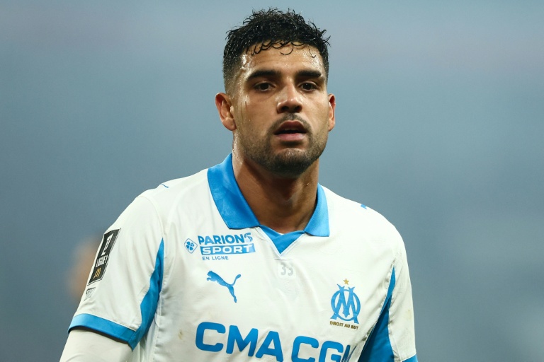 الإيطالي إيمرسون بالمييري مدافع مرسيليا في مواجهة ليل ضمن الدوري الفرنسي لكرة القدم، في 5 كانون الأول/ديسمبر 2025