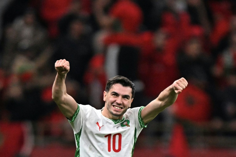مهاجم المغرب ابراهيم عبد القادر دياس يحتفل بهزه شباك الكاميرون (2-0) في ربع نهائي كاس الأمم الإفريقية في الرباط في التاسع من كانون الثاني/يناير 2026