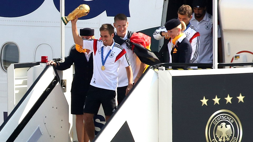 Real Madrid's Ramos scores a goal against Atletico Madrid during their Champions League final soccer match at the Luz stadium in Lisbon