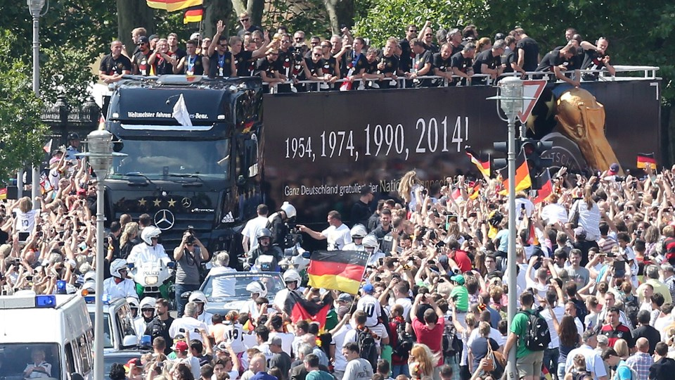 Real Madrid's Ramos celebrates after scoring a goal against Atletico Madrid during their Champions League final soccer match at the Luz Stadium in Lisbon
