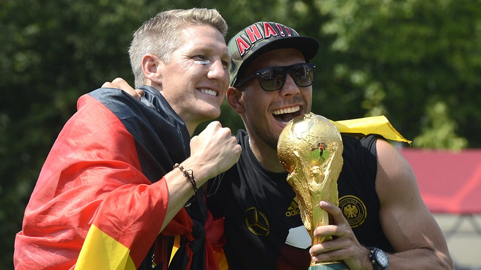 Real Madrid's players celebrate after team mate Ronaldo scored a penalty against Atletico Madrid during their Champions League final soccer match at the Luz Stadium in Lisbon