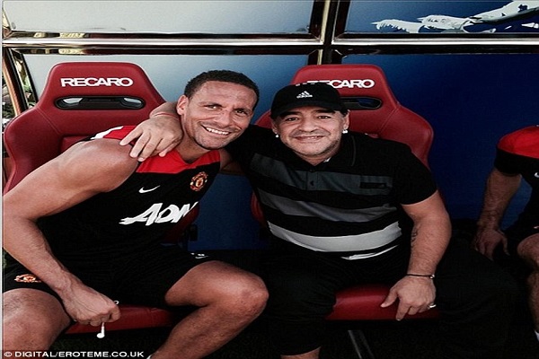 صاروخ الجيب: جونينيو مضاءة حتى في الدوري الممتاز خلال فترتين في ميدلسبره