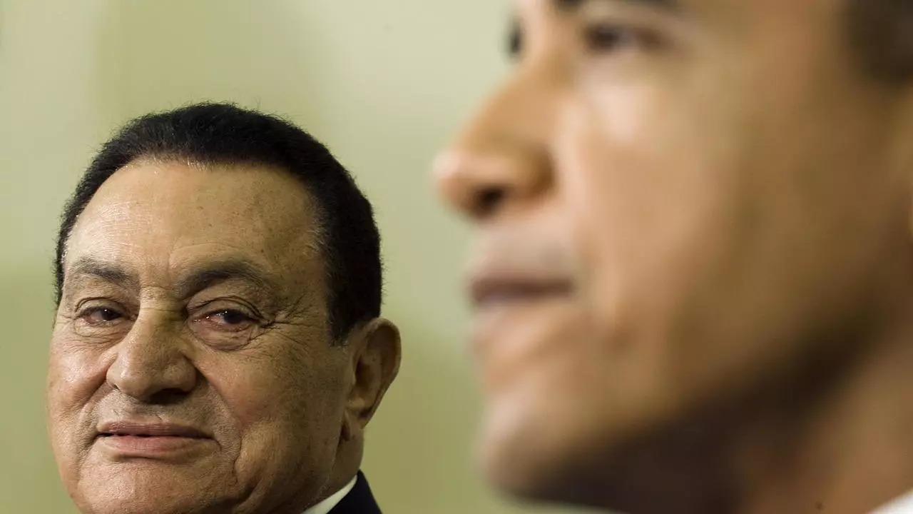 استقبل باراك أوباما في أغسطس ٢٠٠٩ حسني مبارك في البيت الأبيض ودعاه الى التنحي في مواجهة الاحتجاجات في مصر آنذاك