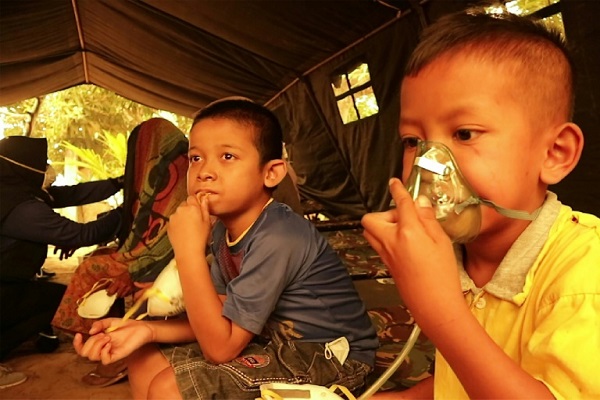 عشرة ملايين طفل عرضة للمخاطر الصحية بسبب حرائق اندونيسيا
