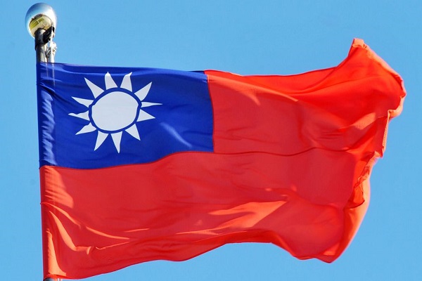 اتهام أبل بإزالة علم تايوان من قائمة رموزها التعبيرية في هونغ كونغ