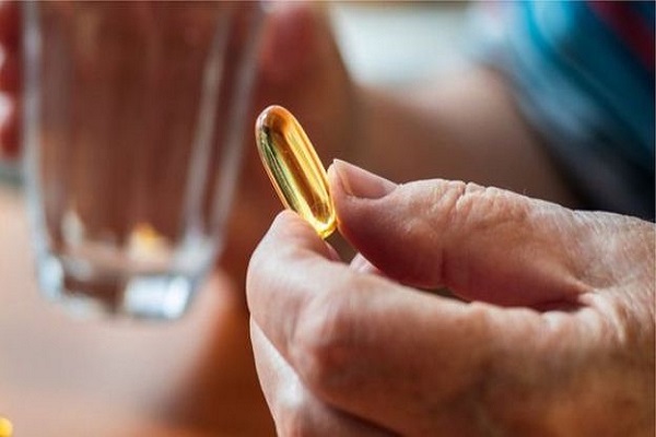 حبوب زيت السمك "عديمة أو قليلة" الفائدة في الوقاية من السرطان